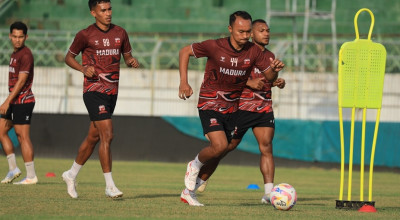 Madura United Genjot Latihan Jelang Lawan Persebaya Surabaya