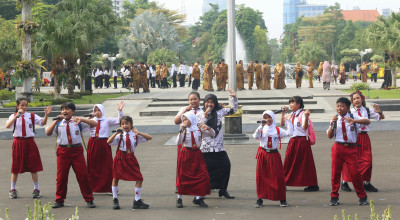 Pemkot Surabaya Siapkan Perwali Perlindungan Guru