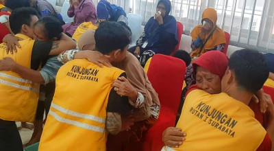Suasana Haru Selimuti Acara Sungkeman Warga Binaan Rutan Surabaya