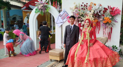 TPS Berkonsep Resepsi Pernikahan di Bangkalan, Coblosan Serasa Kondangan