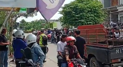 Kampanye Paslon 1 Teguh - Farida di Bojonegoro Ricuh: Warga Tawuran