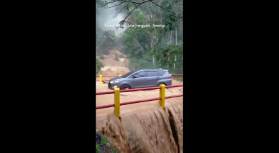 Trenggalek Hujan Deras, Air Sungai Meluap hingga Tutup Akses Jalan ke Ponorogo