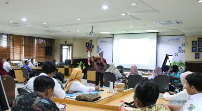 TPS - Universitas PGRI Adi Buana Gelar Pelatihan Guru BK, Cegah Perundungan