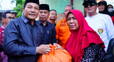 Plt Bupati Sidoarjo Berikan Bantuan untuk Korban Puting Beliung