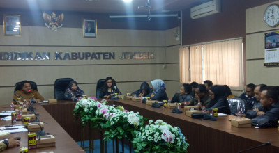 Komisi D DPRD Jember Pertanyakan Guru Tanpa Gaji 10 Bulan ke Dispendik
