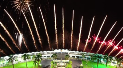 Pesta Kembang Api Meriahkan Malam Pergantian Tahun di Jember