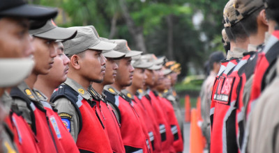 750 Satpol PP Diterjunkan saat Perayaan Malam Tahun Baru 2025 di Surabaya