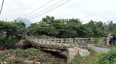 Jembatan Penghubung Desa di Tulungagung Patah, Jalan Alternatif 4 Km