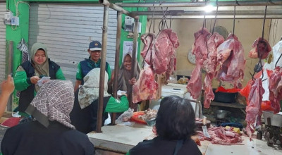 Disnak Bangkalan Wajibkan Kios Penjual Daging Miliki Sertifikat Halal