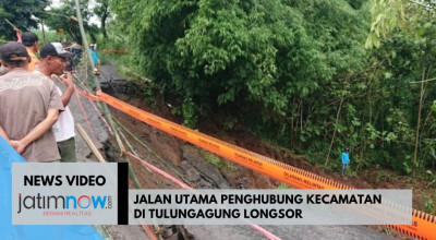 Video: Jalan Utama Penghubung Kecamatan di Tulungagung Longsor