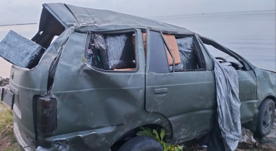 Anggota TNI Tewas usai Mobilnya Tabrak Pembatas Jalan di Sampang