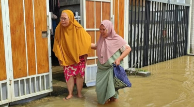 1 Sekolah dan Puluhan Rumah di Bangkalan Terendam Banjir Akibat Hujan Semalaman