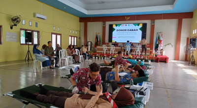 Peringati HPN 2025, PWI Lamongan Gandeng MAN 1 Gelar Donor Darah