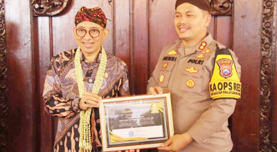 Menteri Kebudayaan Apresiasi Pameran Keris Pusaka di Sumenep