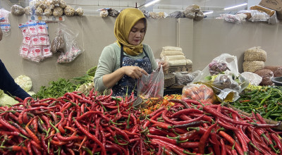 Harga Cabai di Ponorogo juga Melonjak Rp100 Ribu, Efek Cuaca?