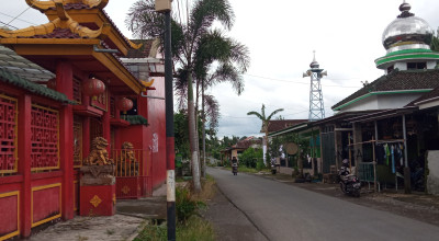 Klenteng Berdampingan dengan Masjid, Potret Toleransi Beragama di Jember