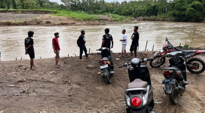 Pasutri di Jember Terseret Arus Sungai Sepulang Bertani
