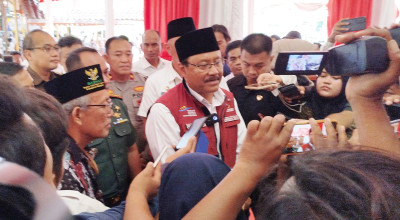 Mensos Gus Ipul Salurkan Bantuan Rp650 Miliar ke Bangkalan