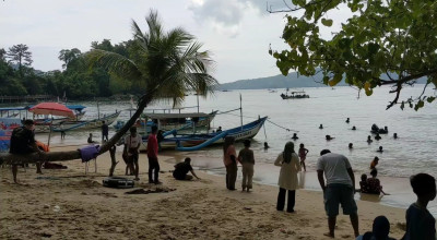Kunjungan Wisatawan ke Pantai Trenggalek Menurun saat Libur Nataru