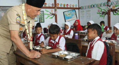Ribuan Siswa di Modung Bangkalan Nikmati MBG, Kecamatan Lain Sabar Dulu