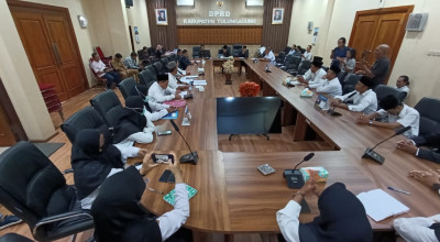 Puluhan Guru Swasta P1 Lulus PPPK Tak Dapat Formasi Mengadu ke DPRD Tulungagung