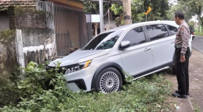 Pemuda asal Nganjuk Tabrak Ibu dan Balita di Kediri, Ada Botol Vodka Dalam Mobil