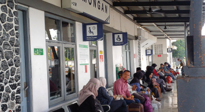 Pemudik Berangkat dari Stasiun Lamongan dan Babat Tembus 1.730 Tiket