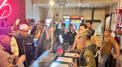 Razia Penjualan Miras di Jember Sasar Tempat Karaoke dan Hotel