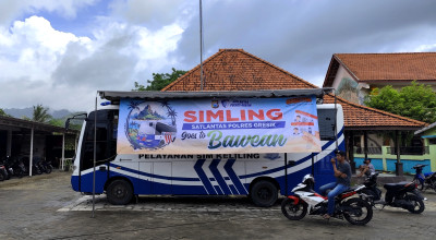 Polres Gresik Kirim Bus SIM Keliling Beri Layanan untuk Warga Bawean