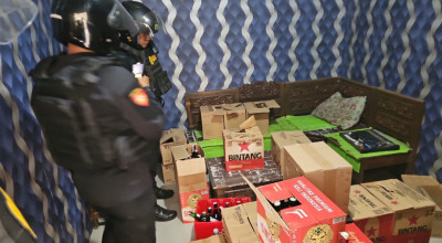 7 Warung Penjual Miras di Dukun Gresik Digrebek Polisi