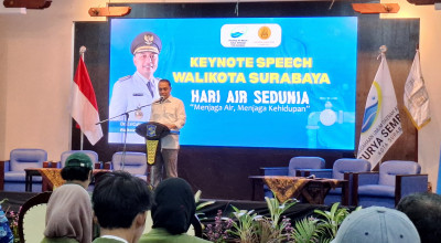 Hari Air Sedunia, Eri Cahyadi Ajak Warga Jaga Sungai Surabaya
