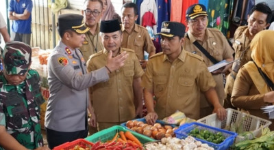 Forkopimda Bangkalan Sidak Pasar: Ada Fluktuasi Harga Bapokting
