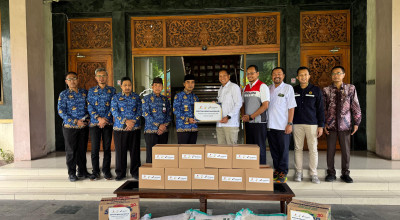 SKK Migas dan PHE WMO Bagikan 3.973 Paket di Bangkalan