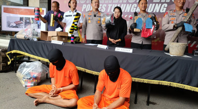 Polres Tulungagung Amankan 5 Tersangka, BB 3 Kg Serbuk Mercon Disimpan di Kelas