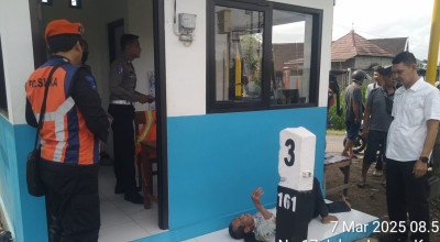 Terobos Palang Pintu Perlintasan, Kakek di Tulungagung Tersenggol KA