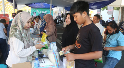 Bupati Banyuwangi Pastikan Stok Bahan Pokok Aman hingga Lebaran