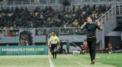 Persebaya Surabaya Siapkan Strategi Khusus Redam Persib Bandung di GBT
