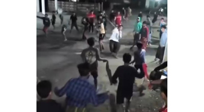 Viral, Puluhan Remaja Perang Sarung di Pelabuhan Kamal Bangkalan