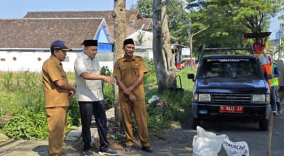 Bupati Pasuruan Perintahkan Perbaikan Jalan Selesai sebelum Lebaran
