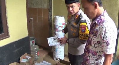 Ratusan Petasan Bergambar Prabowo - Gibran di Bangkalan Diamankan Polisi