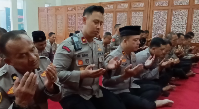 Prihatin Tragedi Lampung, Polres Tulungagung Gelar Salat Ghaib dan Doa Bersama