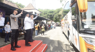 Program Balik Gratis Kota Kediri Berangkatkan 200 Warga ke Jakarta dan Surabaya