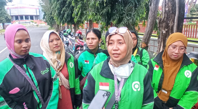 Kisah Kartini Driver Ojol di Jember, Sering Dipepet Penumpang Iseng