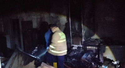 Bank Jatim di Jember Terbakar, Ruangan Belakang Teller Ludes Dilalap Api