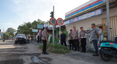 Polres Jember Mitigasi Jalan Rusak dan Bergelombang Milik Provinsi