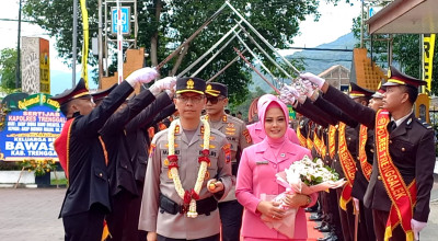 Tradisi Pedang Pora, Tongkat Komando Kapolres Trenggalek Berganti