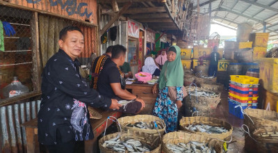 Pasokan Ikan di Lamongan Melimpah, Harga Jual Anjlok
