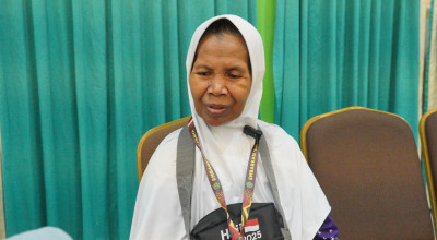 Kisah Bu Diyem, 55 Tahun Mendorong Gerobak Jamu hingga Baitullah