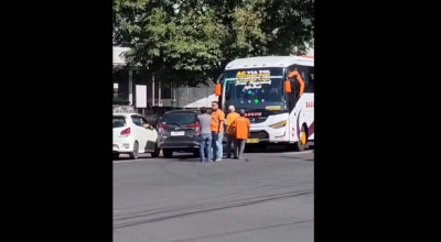 Polres Tulungagung Selidiki Video Aksi Mobil Hadang Bus Bagong