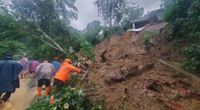 Longsor Terjang Pemukiman Warga di Trenggalek, 6 Dilaporkan Hilang